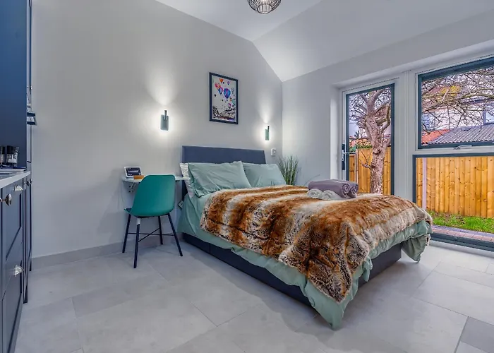Balloon Residence: Modern Serviced Accomodation